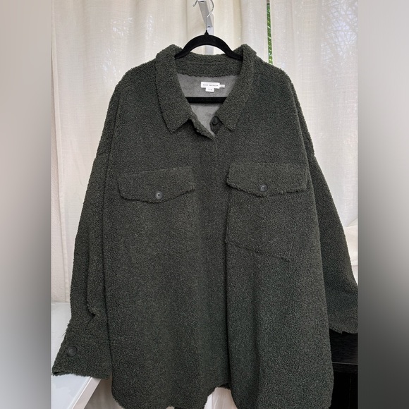 GOOD AMERICAN Relaxed Fit Dark Gray/green Sherpa Shacket plus size 4x/5x NWT - Picture 5 of 7